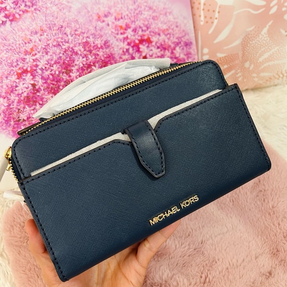 ‼️SOLD ‼️Mk Crossbody - Picture 9 of 10